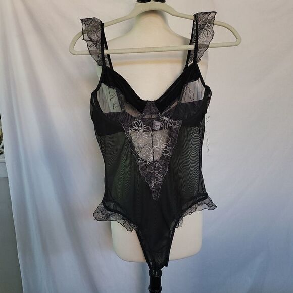 Elegant Moments Lingere Size M NWT - Picture 2 of 8